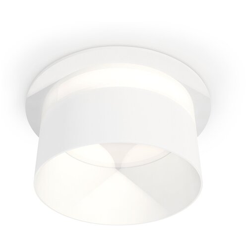     XC8050016 SWH/FR  /  GX53,  2390 Ambrella light