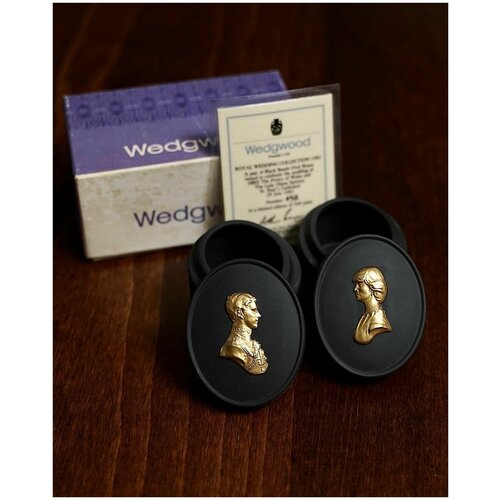 WEDGWOOD     , , 1981 .   500 ,  85000