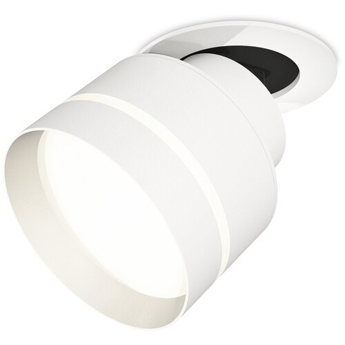   Techno Spot XM8101525 Ambrella Light,  6592